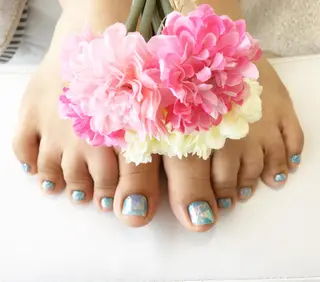 ネイル Petit Fleur所属・青柳 亜梨奈のマツエク・マツパデザイン