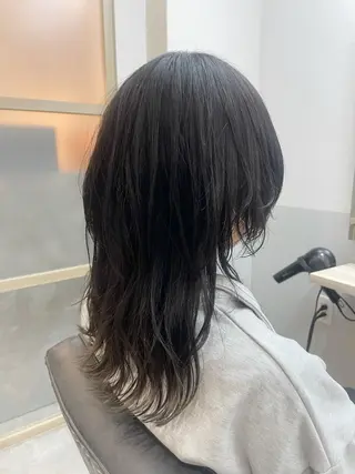 ミディアム EMANON新宿南口所属・ケアブリーチ×艶カラ ー️🫧Shioriのヘアスタイル