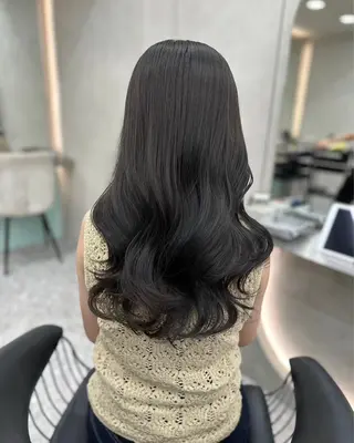 セミロング カラー 【美髪矯正】 吉村　清志のヘアスタイル