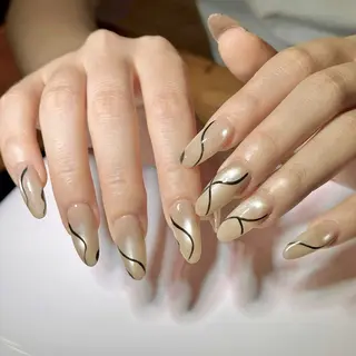 ネイル T. Leeのネイルデザイン