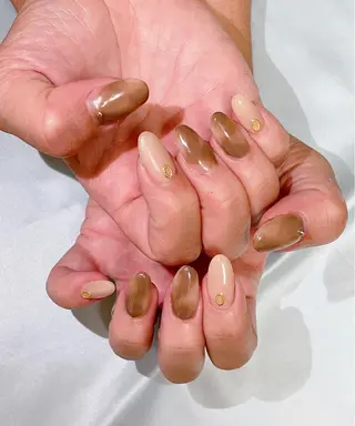 ネイル VIERU 🌈🎀💖のネイルデザイン