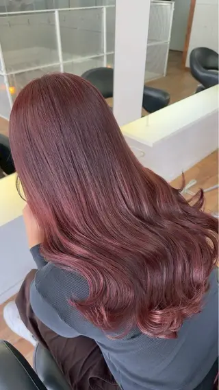 カラー Hip's eyes meiのヘアスタイル