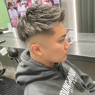 カラー メンズ Le'a所属・渋谷/フェード/ 國分 翔のヘアスタイル