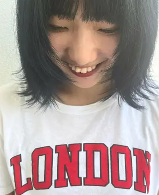 ミディアム 小山 水綺のヘアスタイル