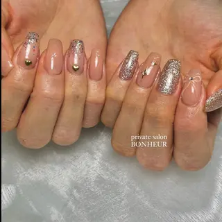 ネイル BONHEUR Annaのネイルデザイン