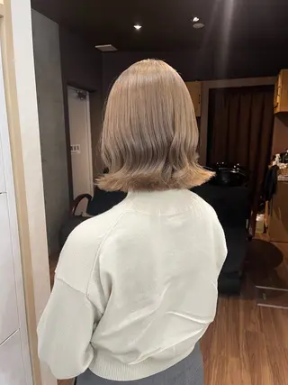 ショート カラー 🪽髪質改善ストレー ト🤍美羽🤍のヘアスタイル