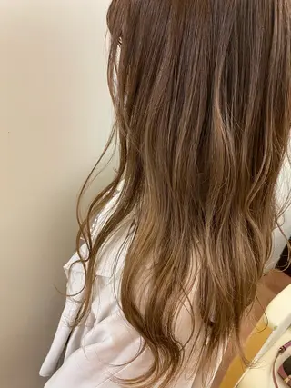ロング カラー ami🍑艶カラー/ 髪質改善/透明感のヘアスタイル