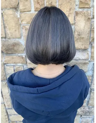 ショート カラーリスト菅澤 岳のヘアスタイル