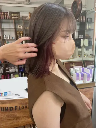 ミディアム カラー モモカ/ハイトーン /バレイヤージュのヘアスタイル