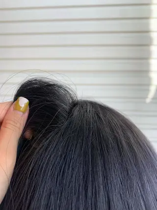 ミディアム ワタナベ アオイのヘアスタイル