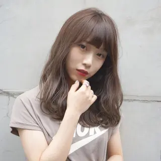 セミロング カラー 堀江/心斎橋/西大橋 四ツ橋【Vers】のヘアスタイル