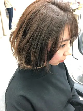 ミディアム 渕向 克海のヘアスタイル