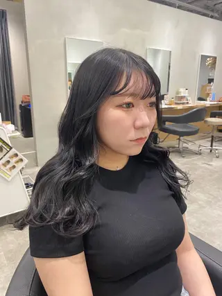 ロング 服部 真希のヘアスタイル