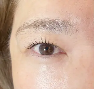 マツエク・マツパ cachette eyelash所属・月森 未奈子のマツエク・マツパデザイン