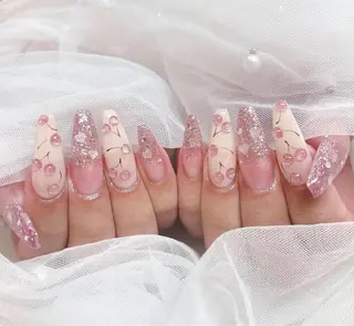 ネイル Raviy福岡店所属・Akari ♡のネイルデザイン