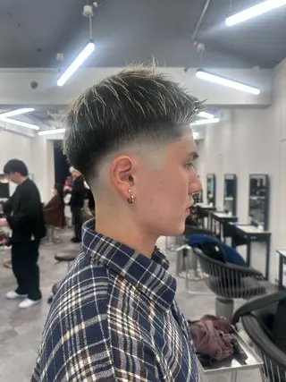 メンズ ✨️デザインカラー AIRI✨のヘアスタイル