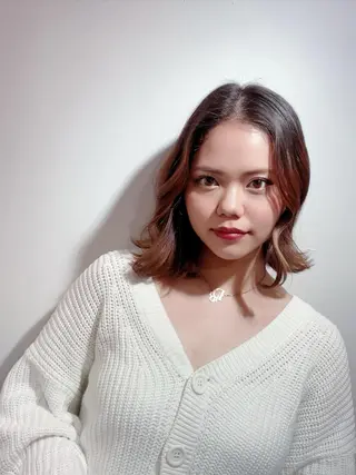 ミディアム カラー &chaLme   心斎橋所属・emi/髪質改善/ 韓国風/艶カラーのヘアスタイル