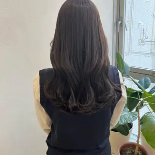 ロング カラー SiLO yuri andoのヘアスタイル