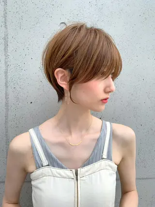 ショート Lond enikaのヘアスタイル
