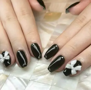 ネイル UniqueNail 長さだし専門店のネイルデザイン