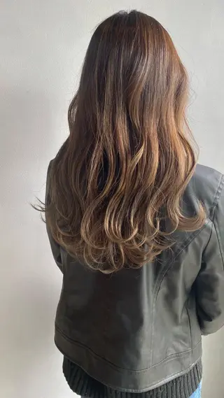 ロング カラー 🪐SOURCE 塚口　シマブクロ🪐のヘアスタイル