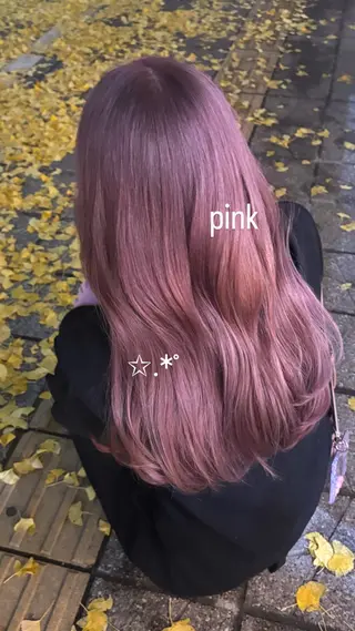 ロング カラー 🍓ハイトーンカラー 🎀nene🍓のヘアスタイル