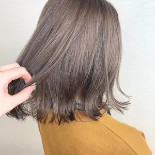 ミディアム カラー 韓国レイヤーカット/ ダブルカラーのヘアスタイル