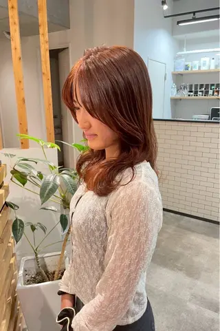 ミディアム 中田 桃夏のヘアスタイル