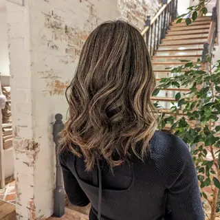 カラー WARREN・TRICOMI NEW YORK 表参道店所属・浅比 惇平のヘアスタイル