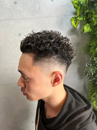 ショート カラー パーマ メンズ 角田 瀬名のヘアスタイル