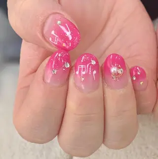 ネイル アトリエ　ミモザ所属・いまむら あかりのネイルデザイン