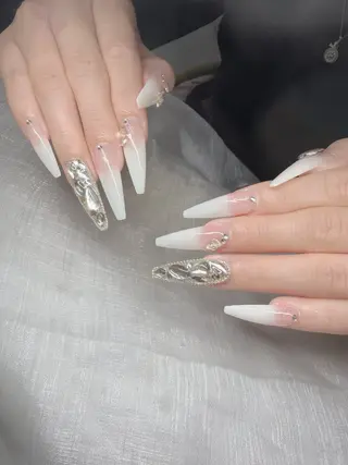 ネイル Lee Nailsのネイルデザイン