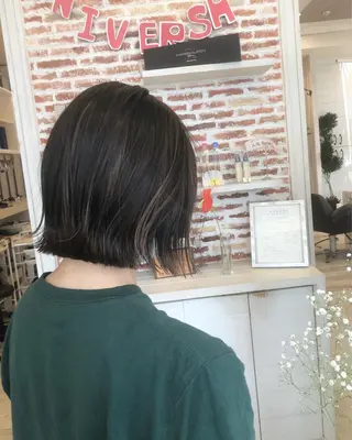 ミディアム カラー Crén by marie 真嘉比店所属・東恩納 誠のヘアスタイル