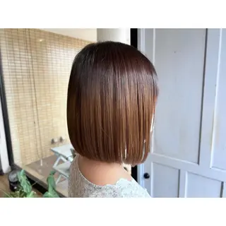 ミディアム カラー ツキダテ ユイのヘアスタイル