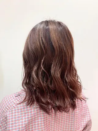 セミロング カラー ハッシュカット レイヤー池袋のヘアスタイル