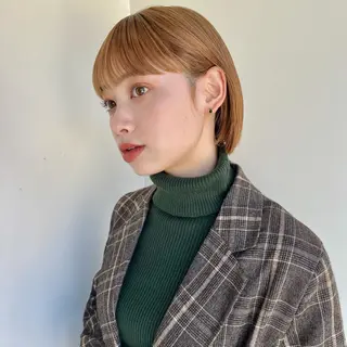 ショート カラー あやめ【顔まわり/レ イヤー/柔らかカラ】のヘアスタイル