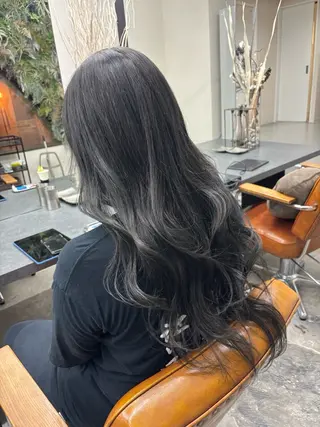 ロング nico 麻生 花輪 美優のヘアスタイル