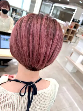 ショート カラー 高橋恵🌈生え癖改善 ウルフ/レイヤーのヘアスタイル