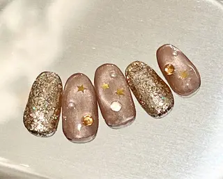 ネイル キャンアイドレッシー六本木店所属・MIKA／耳ツボ ／マグネットネイルのネイルデザイン