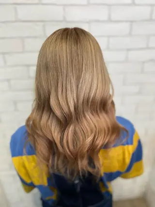 セミロング カラー ヨシダ フミノリのヘアスタイル