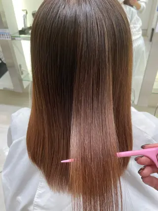 セミロング ヒヨシ ルナのヘアスタイル