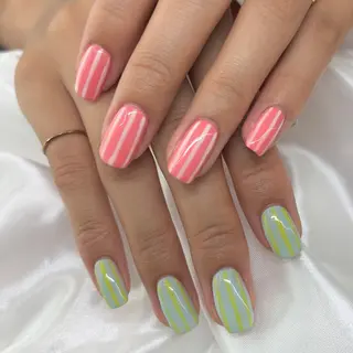 ネイル YURIN 𓈒ㅤׂ 𝜗𝜚のネイルデザイン