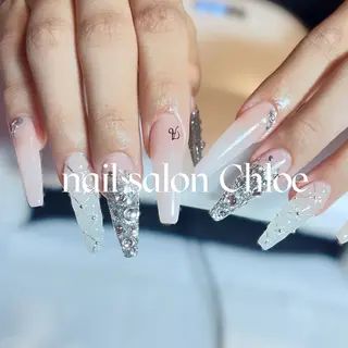 ネイル 鈴木 利奈のネイルデザイン