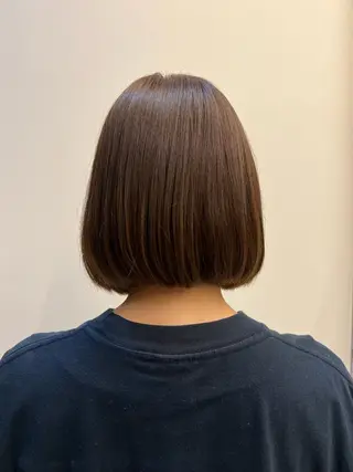 カラー 岸田 莉奈のヘアスタイル