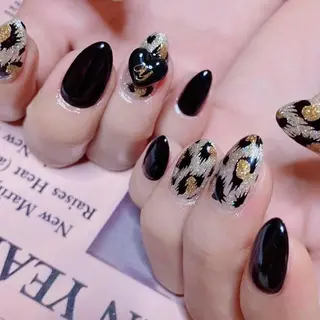 ネイル NOIROUGE所属・NOI ROUGEのネイルデザイン