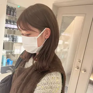 ミディアム カラー カジュアルを女っぽく 𝗮𝘆𝗮𝗰𝗼のヘアスタイル