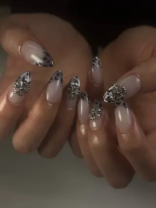 ネイル Nail Salon L'arc所属・💊大阪/心斎橋 moni🧠のネイルデザイン