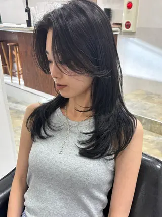ロング レイヤーカット/ 貫井威努のヘアスタイル