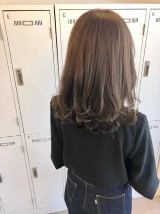 セミロング カラー Saori / さおりのヘアスタイル