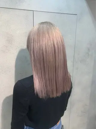 ミディアム カラー ヘアアレンジ ボブ/透明感ベージュ 🫧クルミ🌟のヘアスタイル